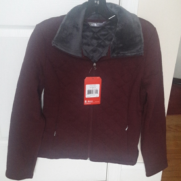 New! The North Face Caroluna cropped Jacket